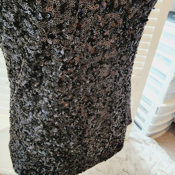 ALICE + OLIVIA SMALL SEQUIN BLACK TANK SIZE SMALL - Picture 3 of 7
